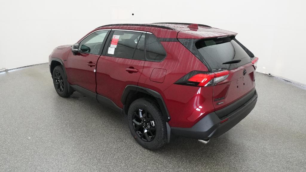 2025 Toyota RAV4 XLE photo 13