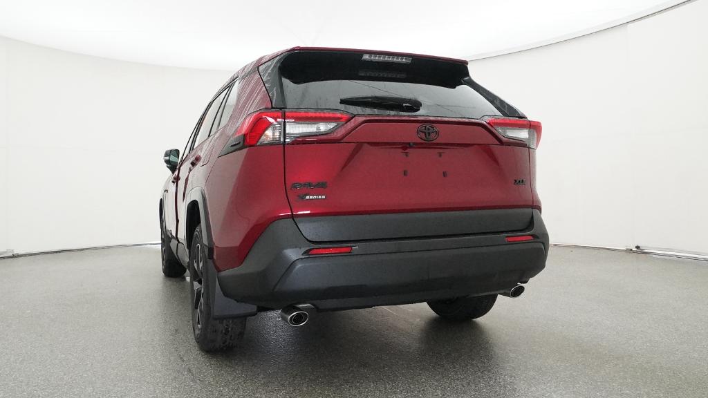 2025 Toyota RAV4 XLE photo 15