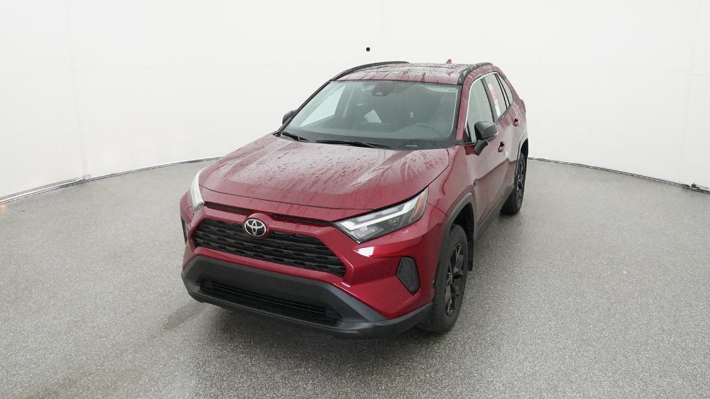 2025 Toyota RAV4 XLE photo 5