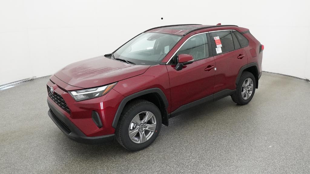 2025 Toyota RAV4 XLE's photo