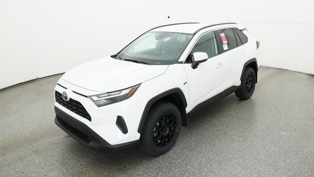 2025 Toyota RAV4 XLE's photo