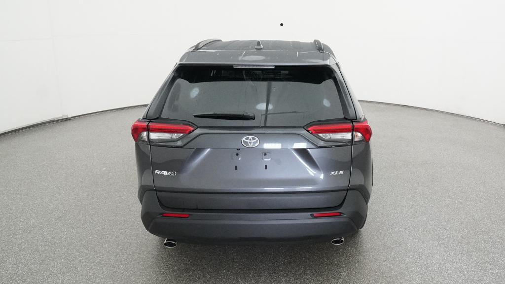 2025 Toyota RAV4 XLE photo 22