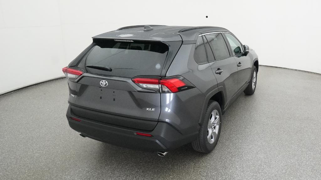 2025 Toyota RAV4 XLE photo 28