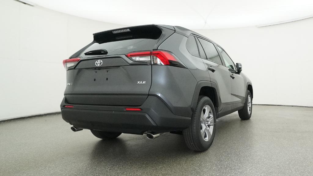 2025 Toyota RAV4 XLE photo 20