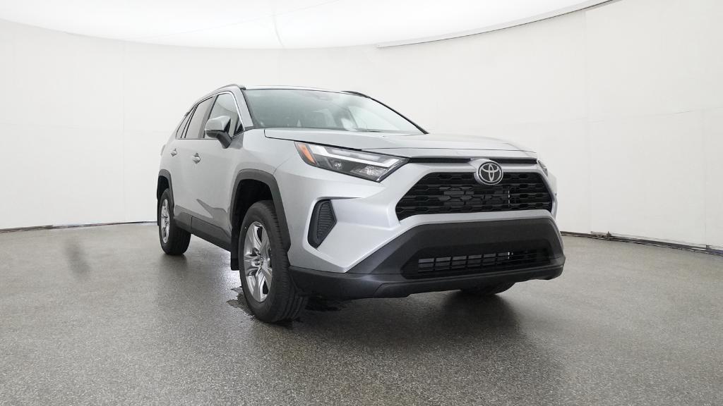 2025 Toyota RAV4 XLE photo 30