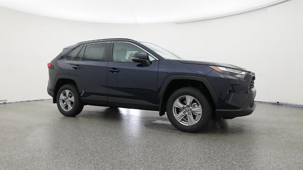 2025 Toyota RAV4 XLE photo 22