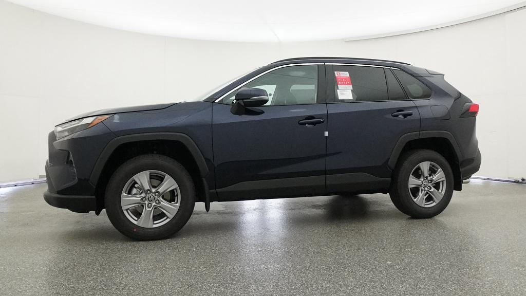 2025 Toyota RAV4 XLE photo 2