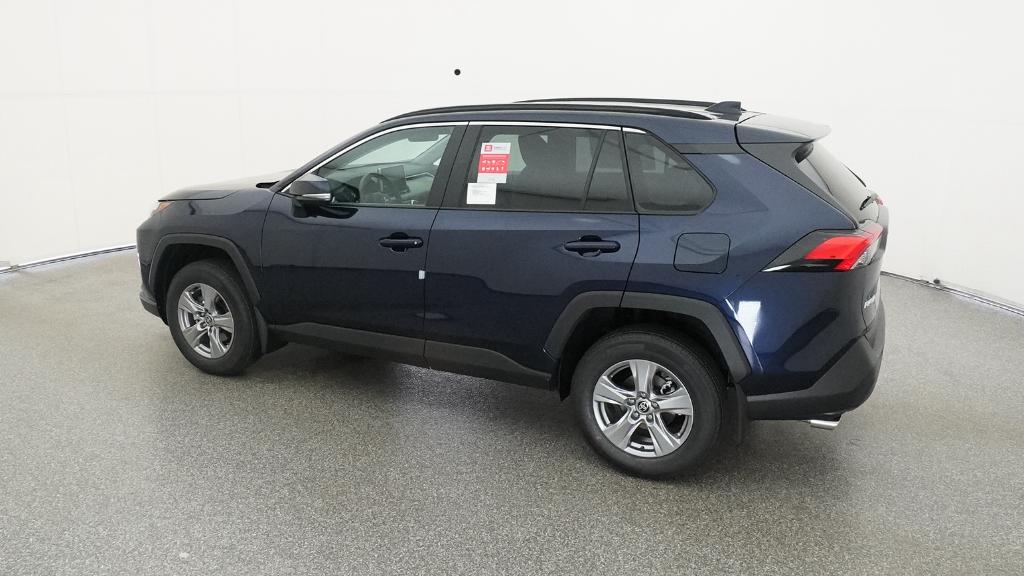 2025 Toyota RAV4 XLE photo 11