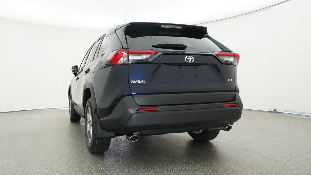 2025 Toyota RAV4 XLE photo 15
