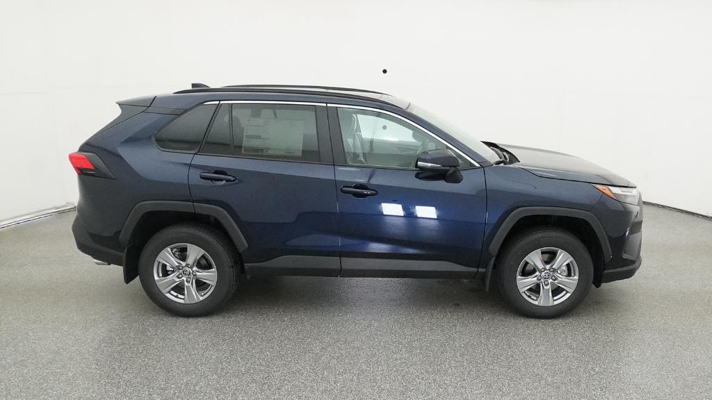 2025 Toyota RAV4 XLE photo 25