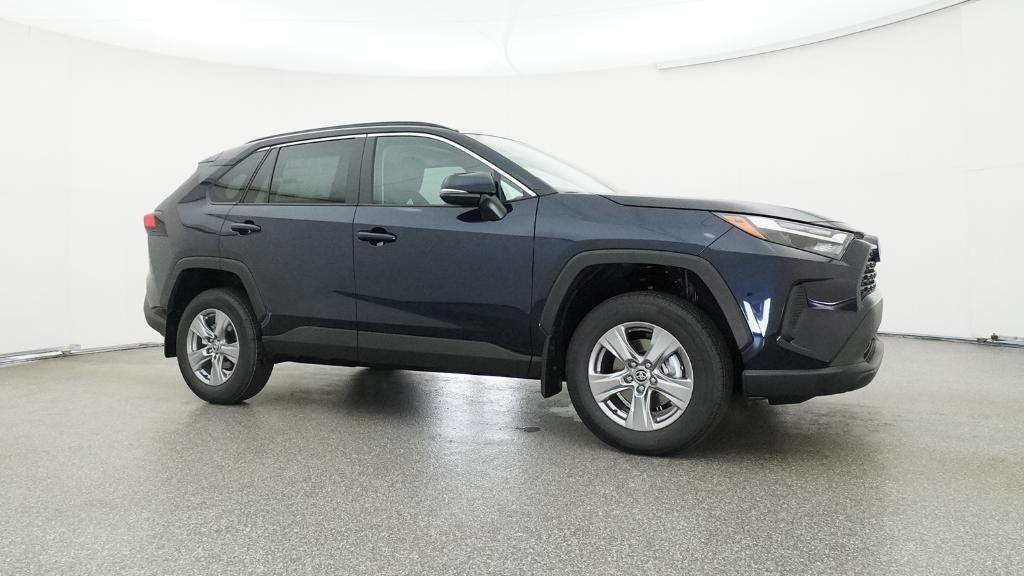2025 Toyota RAV4 XLE photo 28