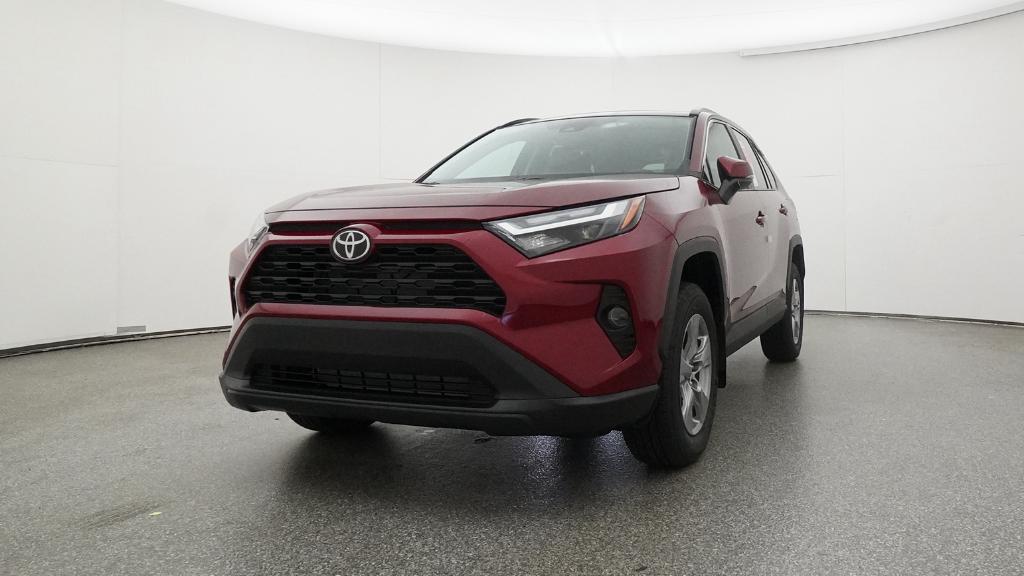 2025 Toyota RAV4 XLE photo 3