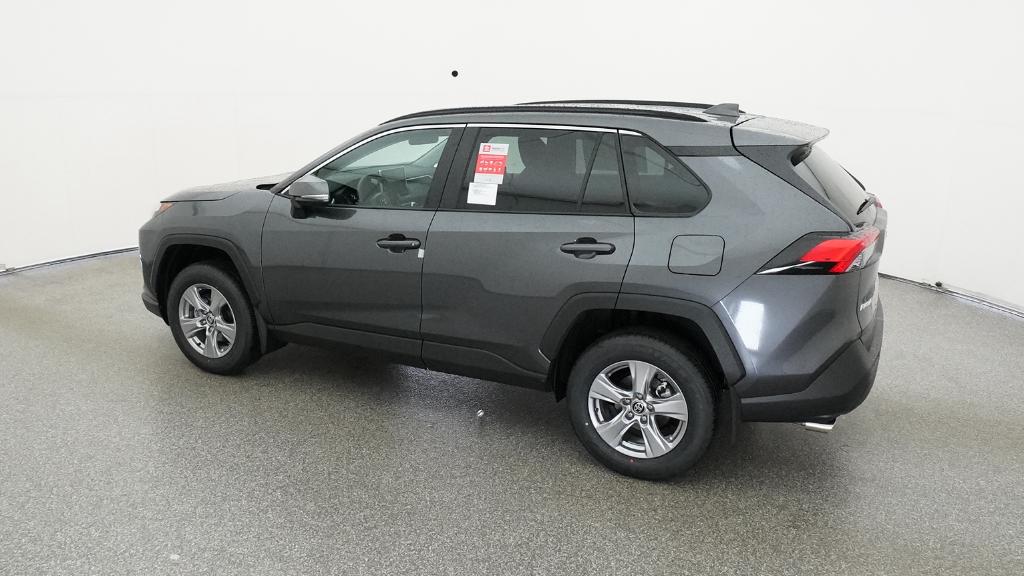 2025 Toyota RAV4 XLE photo 10