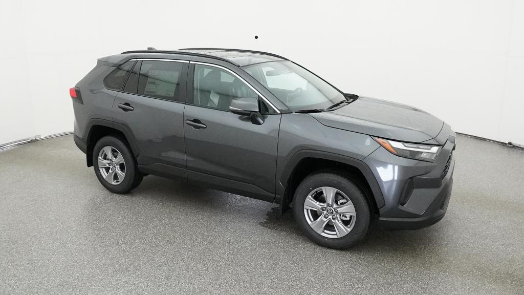 2025 Toyota RAV4 XLE photo 26