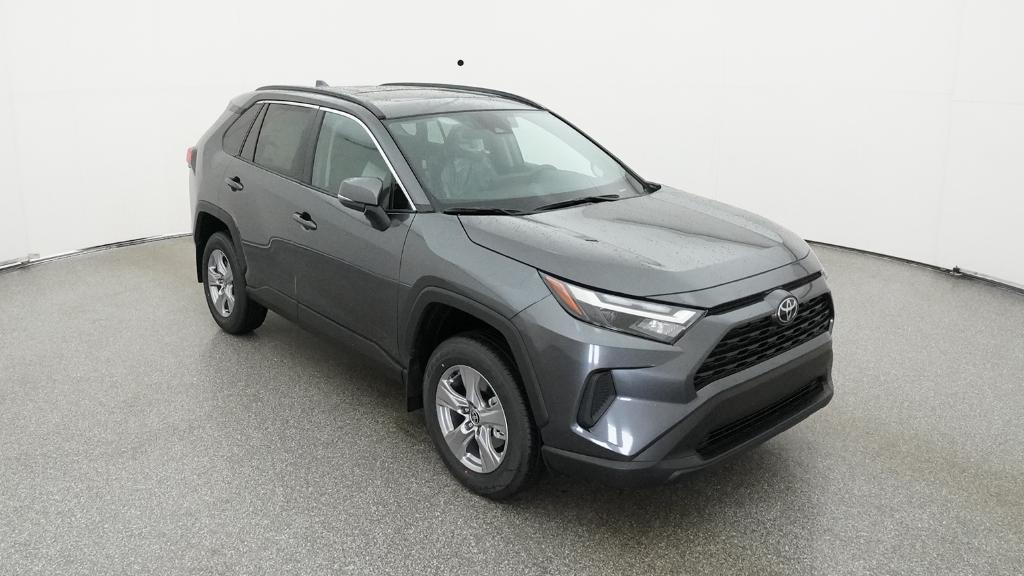 2025 Toyota RAV4 XLE photo 28