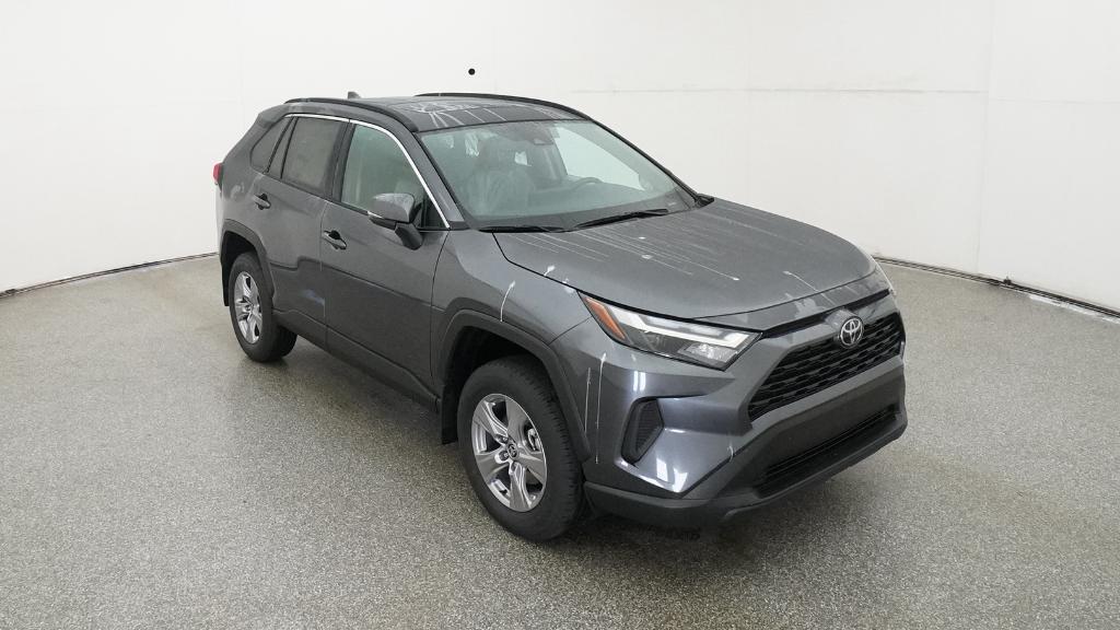 2025 Toyota RAV4 XLE photo 24