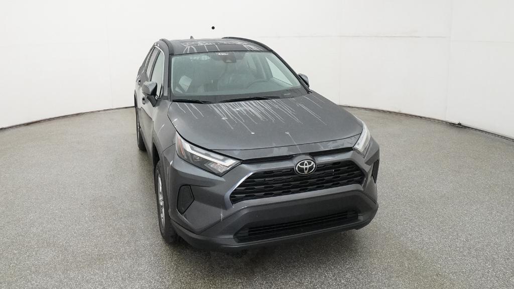 2025 Toyota RAV4 XLE photo 27