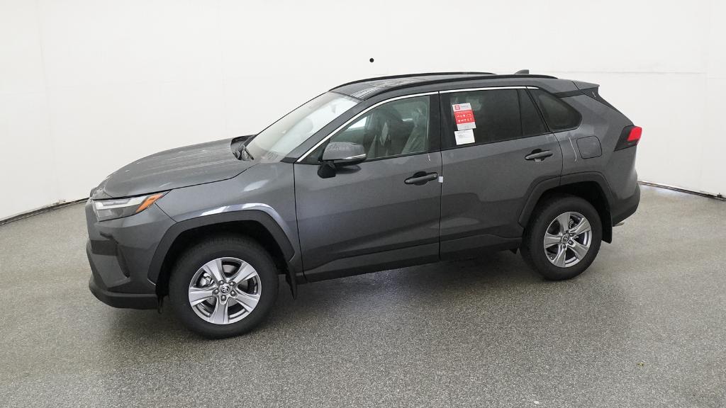 2025 Toyota RAV4 XLE photo 2