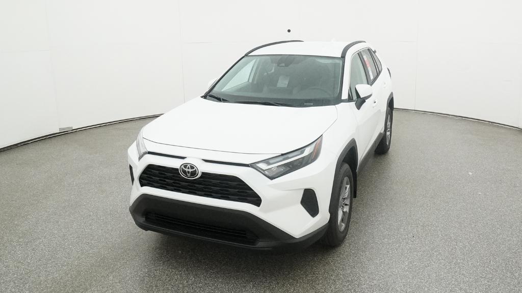 2025 Toyota RAV4 XLE photo 2