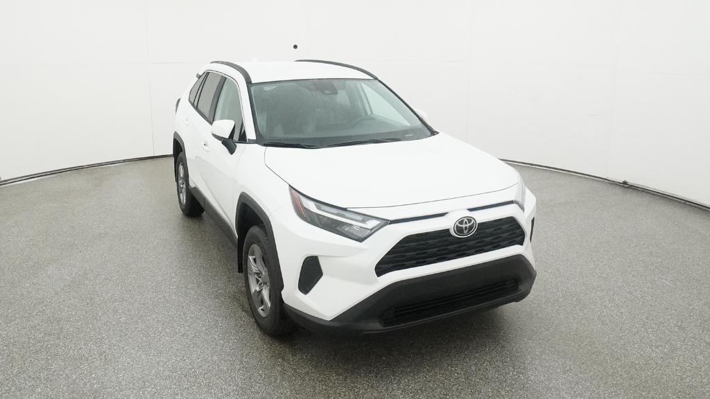 2025 Toyota RAV4 XLE photo 29