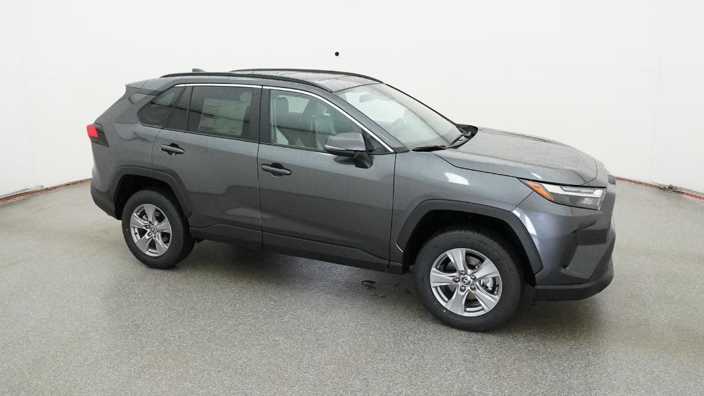 2025 Toyota RAV4 XLE photo 27