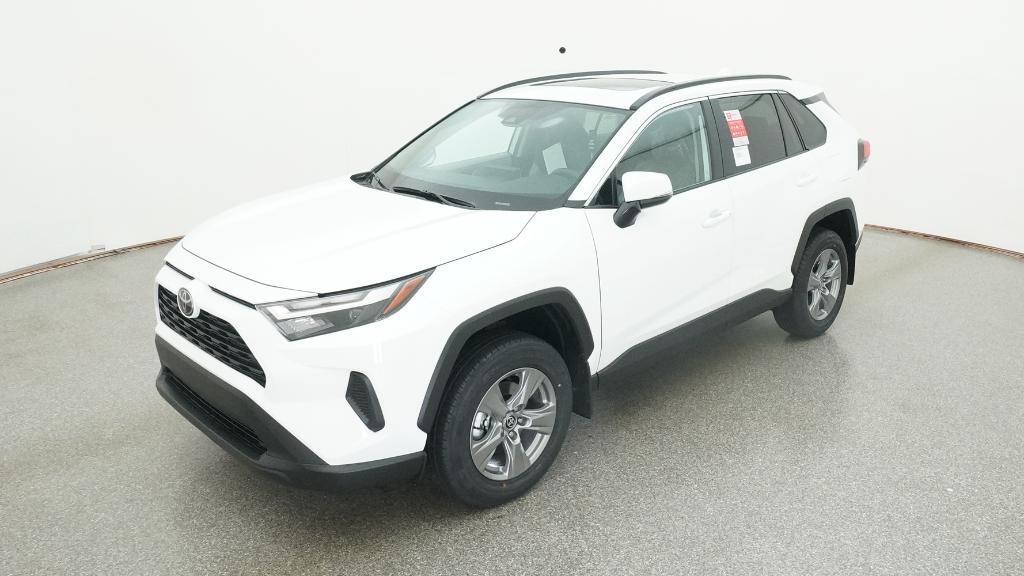 2025 Toyota RAV4 XLE's photo