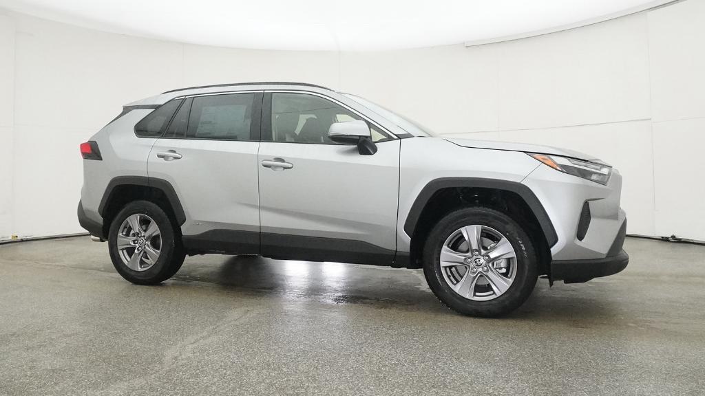 2025 Toyota RAV4 Hybrid XLE photo 27