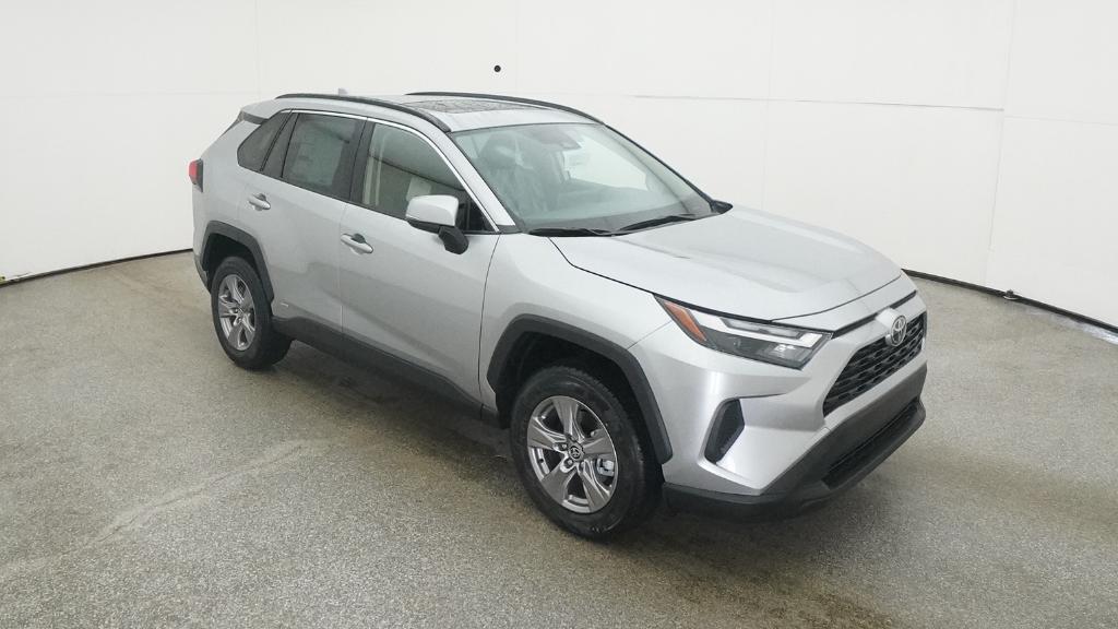 2025 Toyota RAV4 Hybrid XLE photo 28