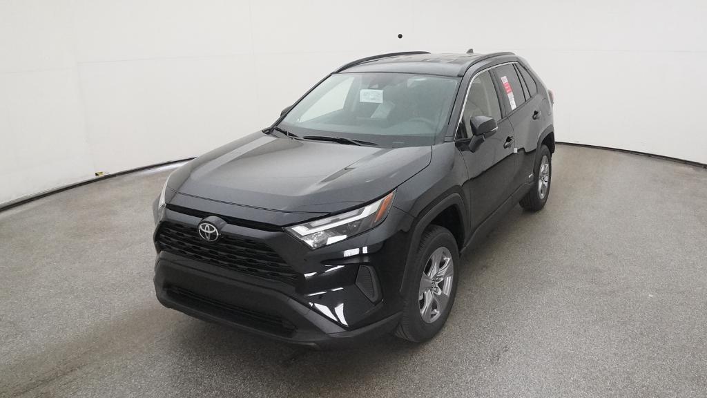 2025 Toyota RAV4 Hybrid XLE photo 12