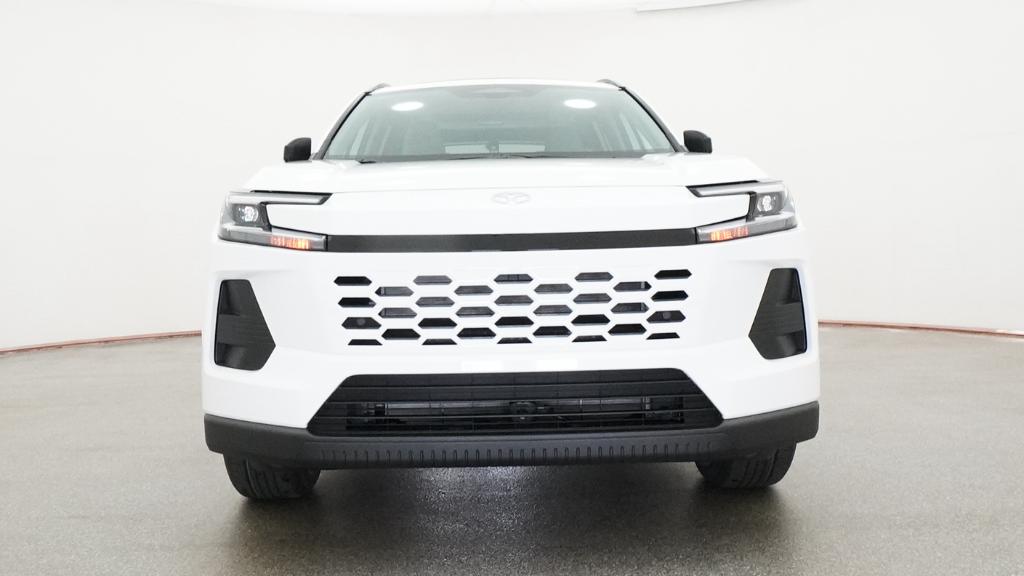 New 2026 Ice Cap Toyota XLE Premium image 19