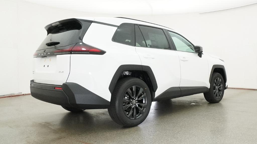 New 2026 Ice Cap Toyota XLE Premium image 15