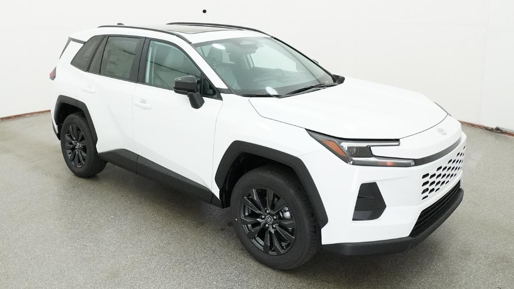 New 2026 Ice Cap Toyota XLE Premium image 3