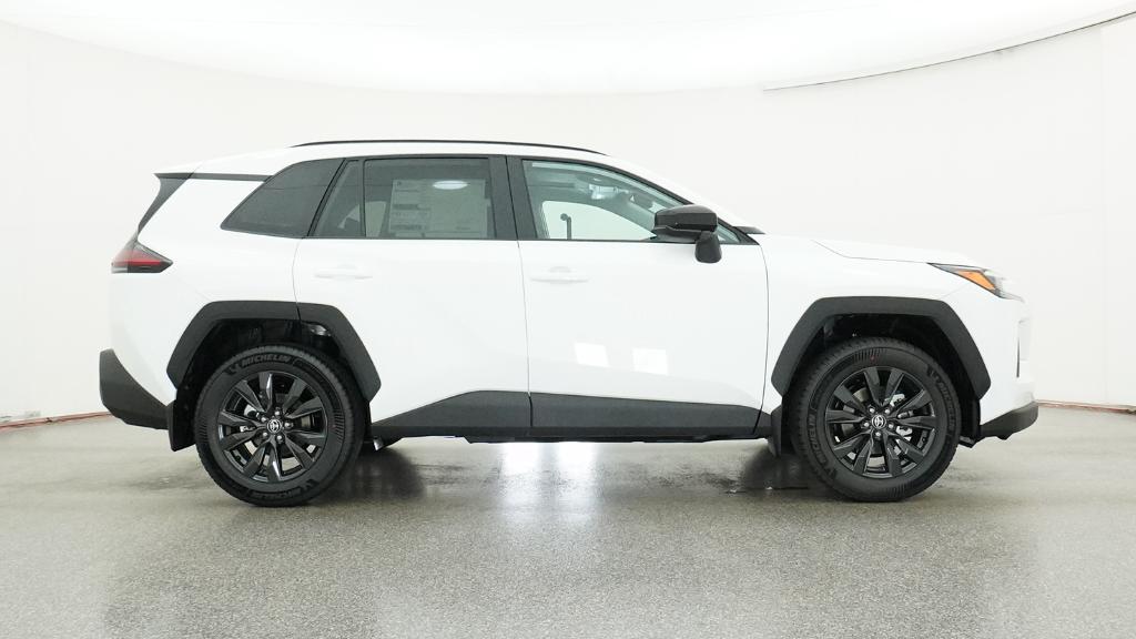 New 2026 Ice Cap Toyota XLE Premium image 3