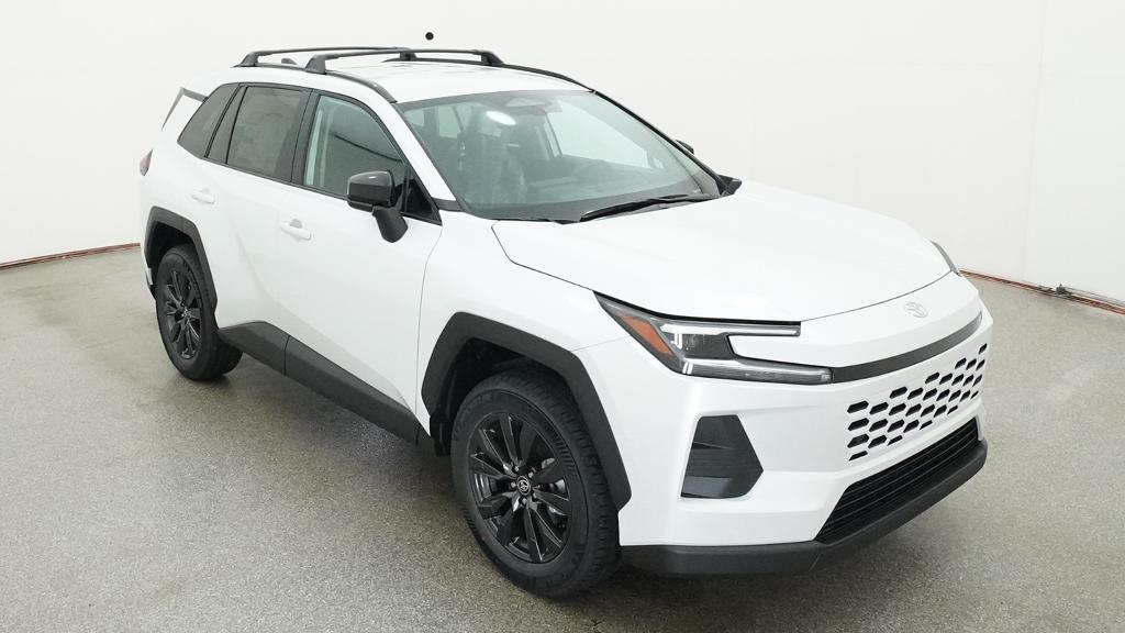 New 2026 Wind Chill Pearl <sup>1</sup> Toyota  XLE Premium image 10
