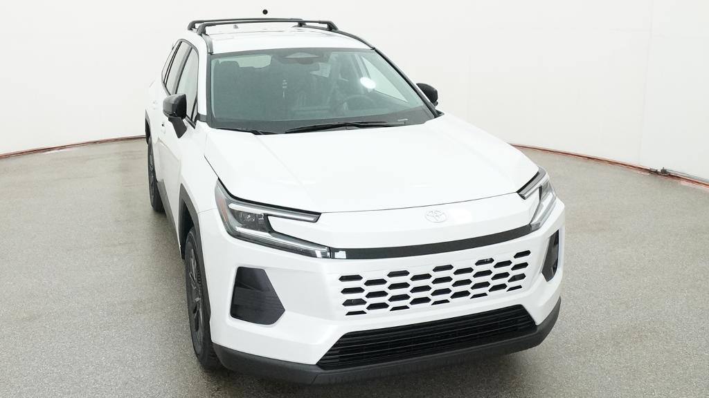 New 2026 Wind Chill Pearl <sup>1</sup> Toyota  XLE Premium image 8