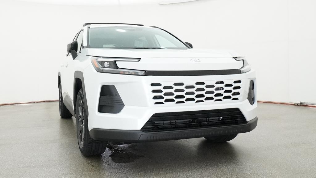 New 2026 Wind Chill Pearl <sup>1</sup> Toyota  XLE Premium image 7