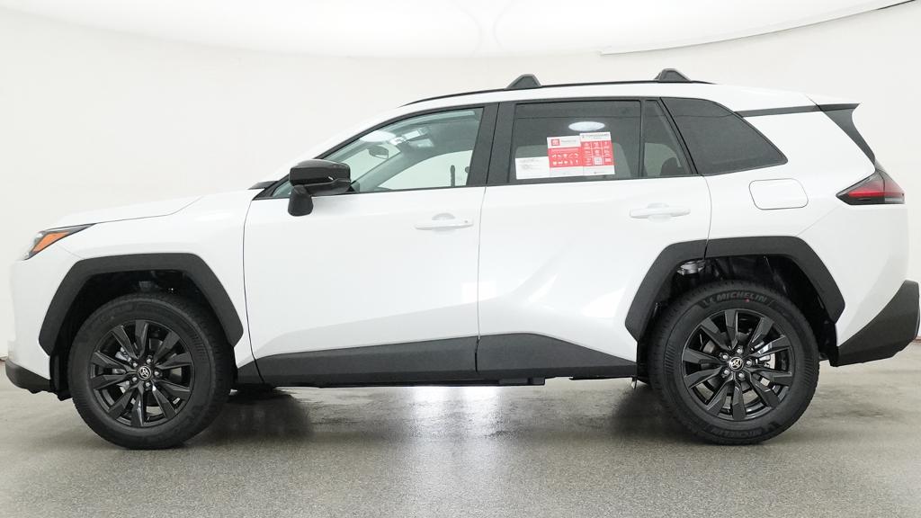 New 2026 Wind Chill Pearl <sup>1</sup> Toyota  XLE Premium image 2