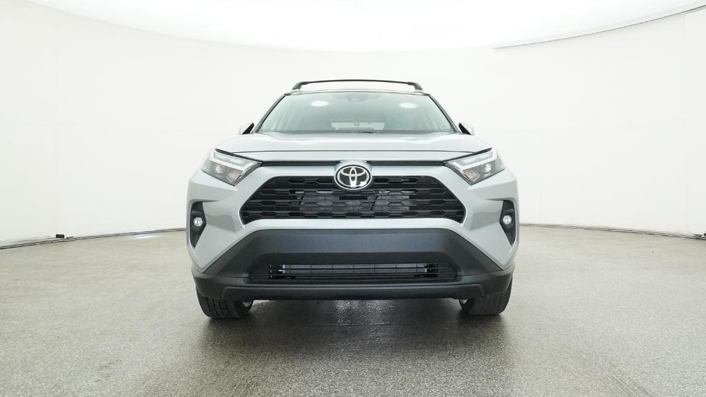 2025 Toyota RAV4 XLE Premium photo 3