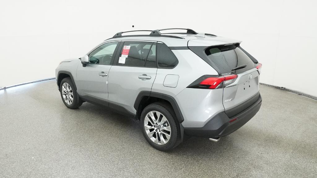 2025 Toyota RAV4 XLE Premium photo 13