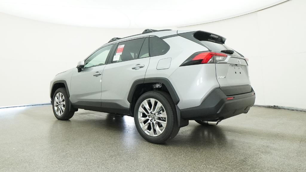 2025 Toyota RAV4 XLE Premium photo 14
