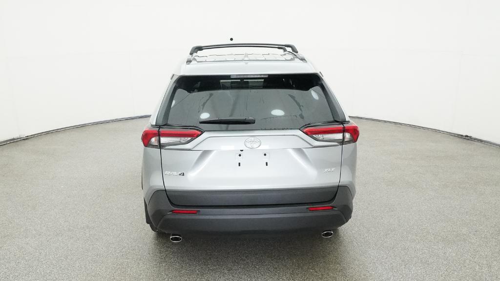 2025 Toyota RAV4 XLE Premium photo 18