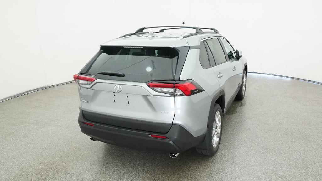 2025 Toyota RAV4 XLE Premium photo 19