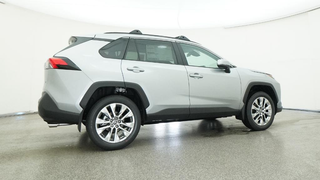 2025 Toyota RAV4 XLE Premium photo 23