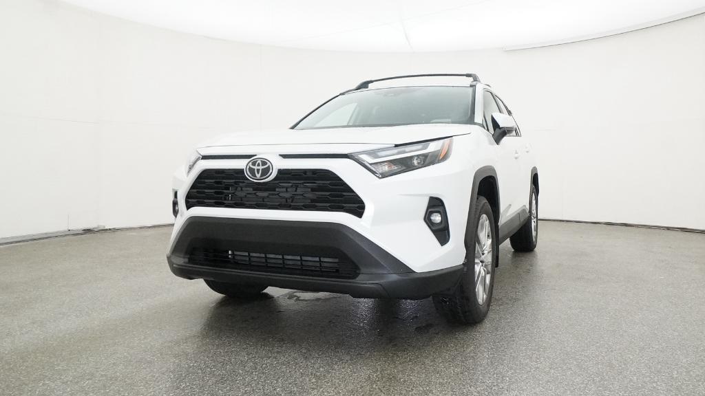 2025 Toyota RAV4 XLE Premium photo 4