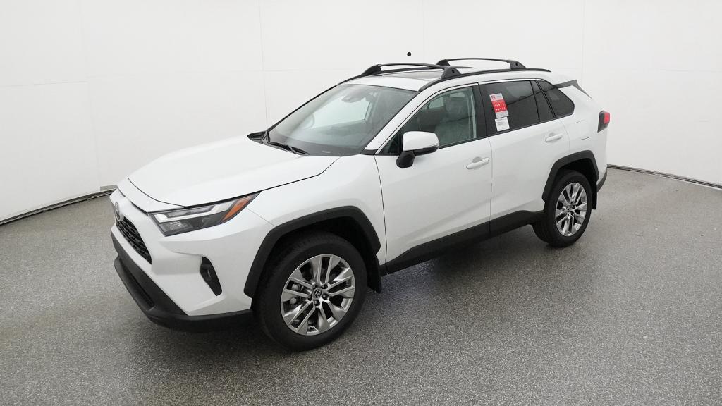 2025 Toyota RAV4 XLE Premium's photo
