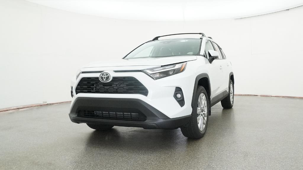 2025 Toyota RAV4 XLE Premium photo 4