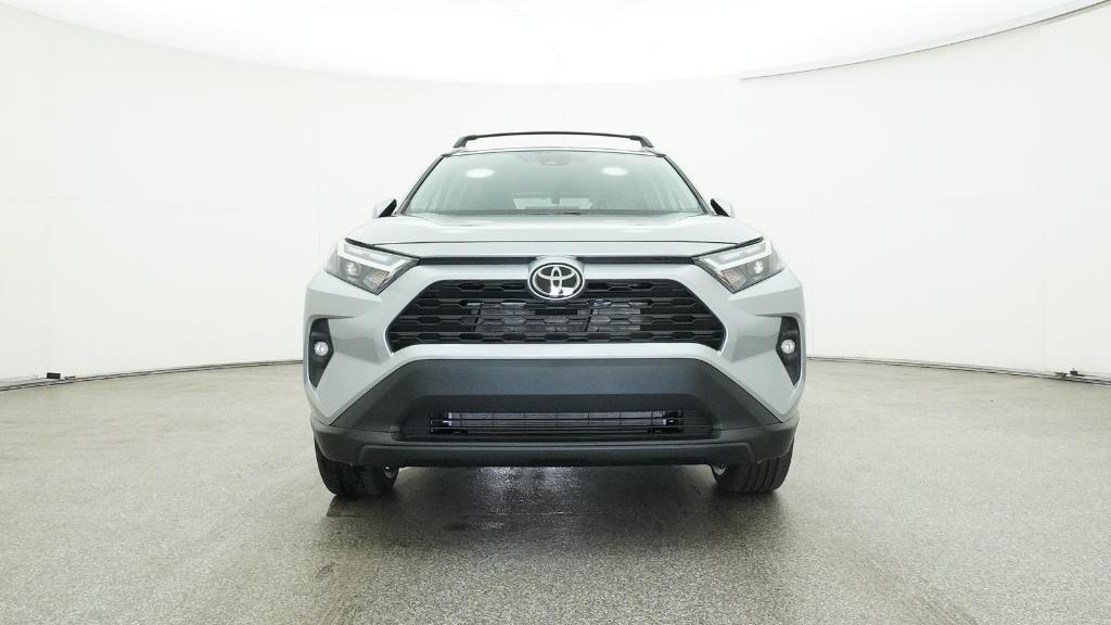 2025 Toyota RAV4 XLE Premium photo 3