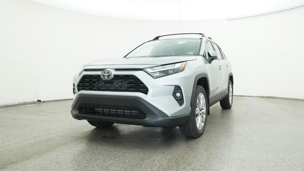 2025 Toyota RAV4 XLE Premium photo 4
