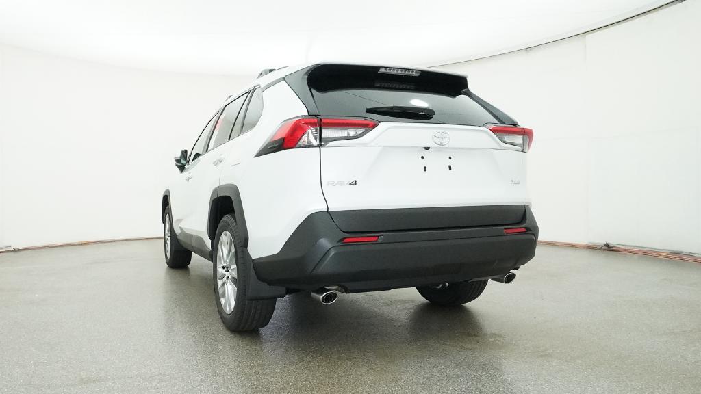 2025 Toyota RAV4 XLE Premium photo 14