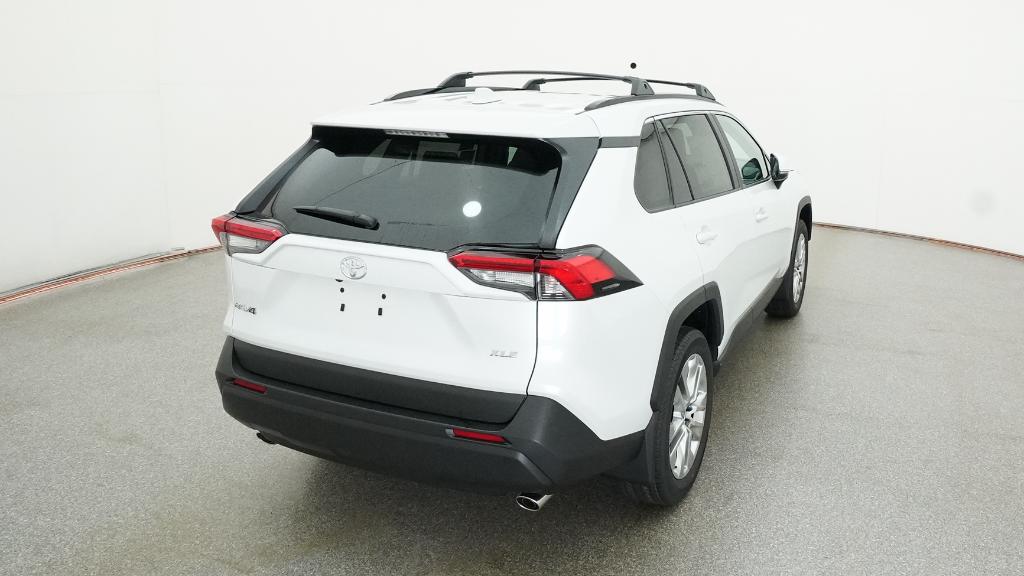2025 Toyota RAV4 XLE Premium photo 18